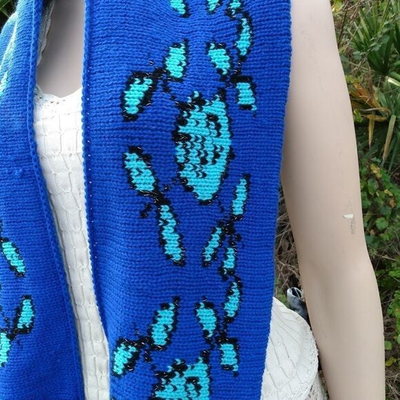 NWT Betsy Johnson Blue & Mint Floral Infinity Scarf - Picture 7 of 12